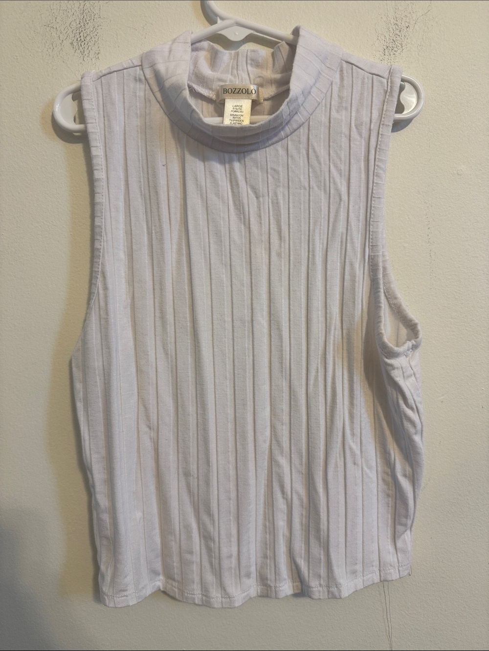 Bozzolo Cream Ribbed Mock Neck Sleeveless Top